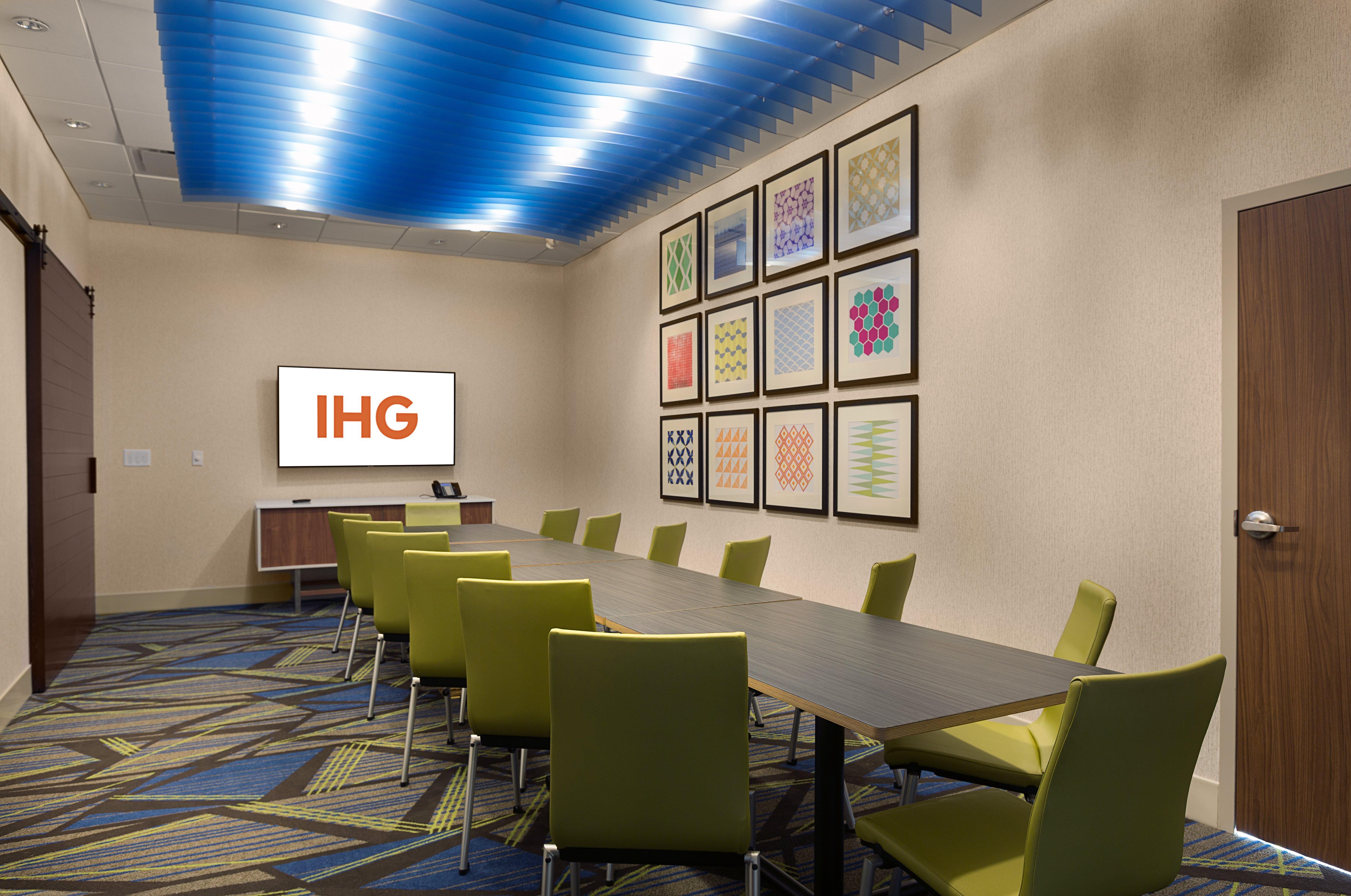 Holiday Inn Express & Suites - Fayetteville South By Ihg Eksteriør bilde