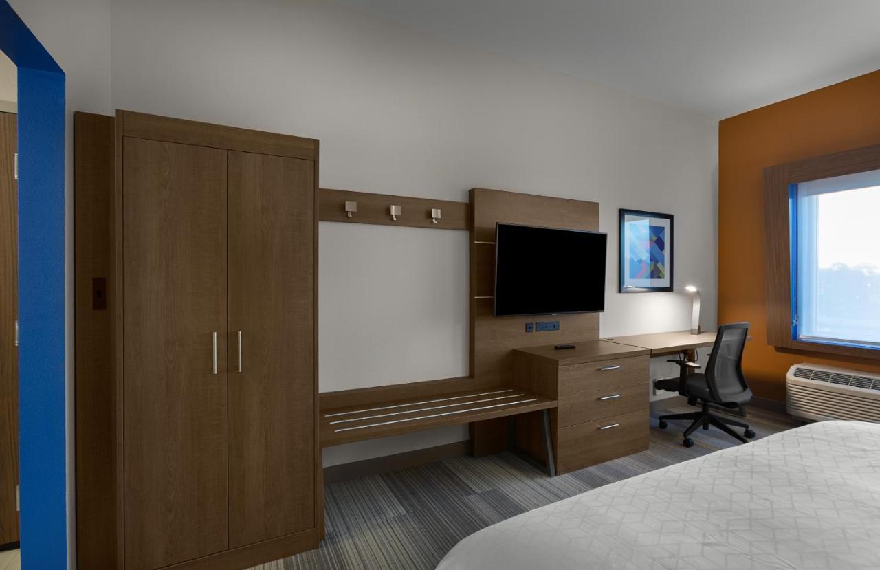 Holiday Inn Express & Suites - Fayetteville South By Ihg Eksteriør bilde